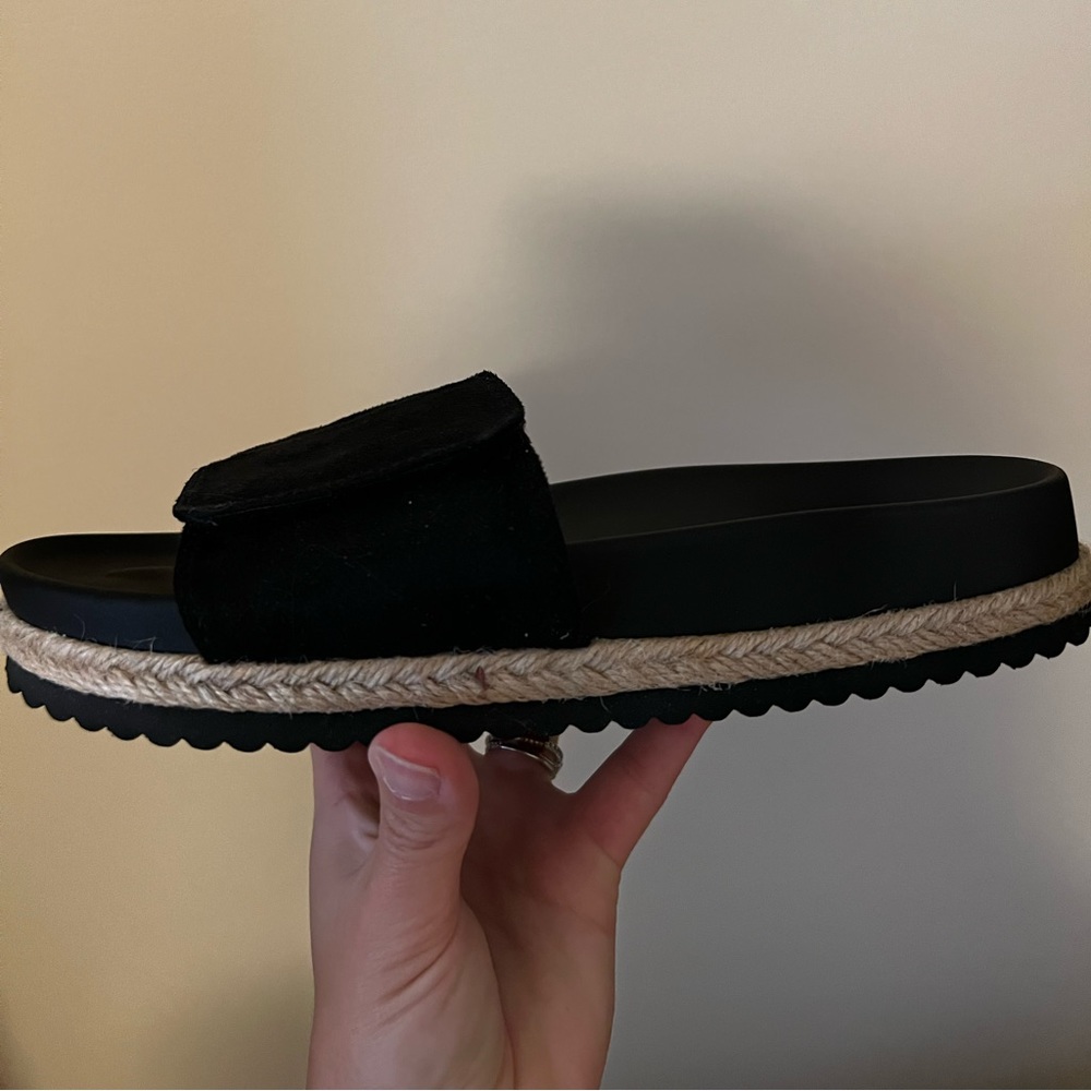 Justfab sandals Velcro slip on never worn